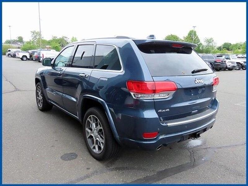 2021 Jeep Grand Cherokee OverlandImage 5