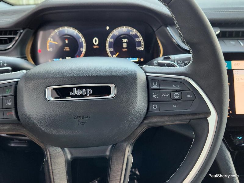 New 2026 Jeep Grand Cherokee L Laredo Altitude 4x4
