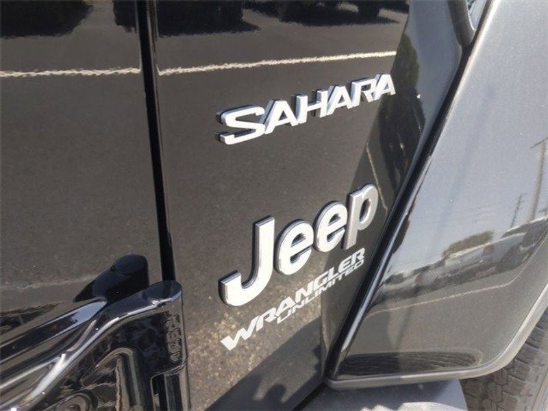 2022 Jeep Wrangler Unlimited Sahara 4x4Image 10