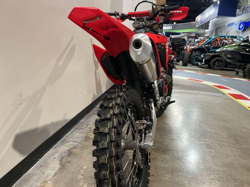 New 2025 Honda CRF450X Image 15