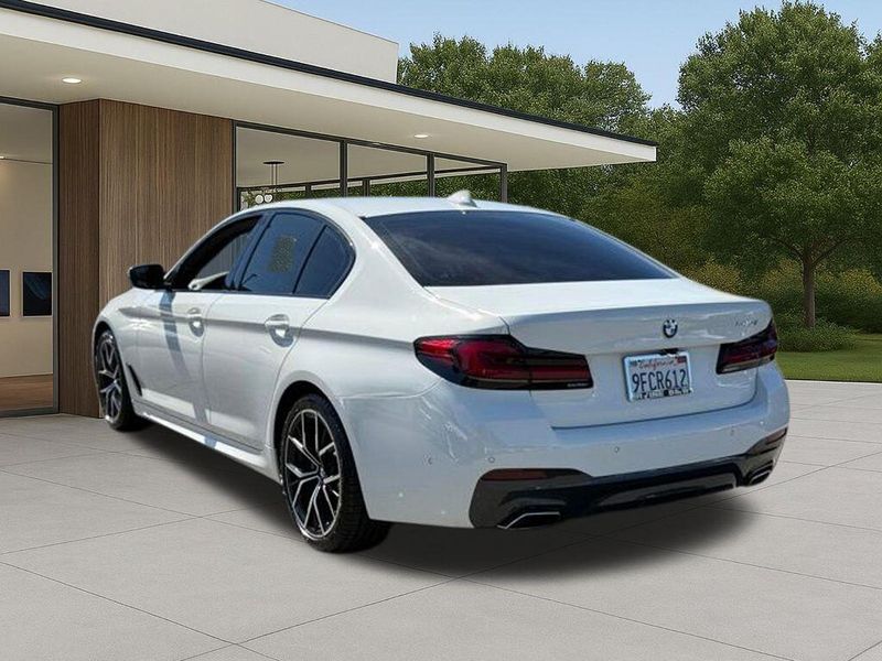 Used 2023 BMW 5 Series 540iImage 9