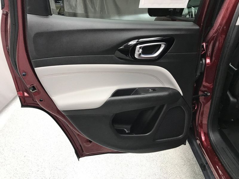 Used 2022 Jeep Compass LimitedImage 8