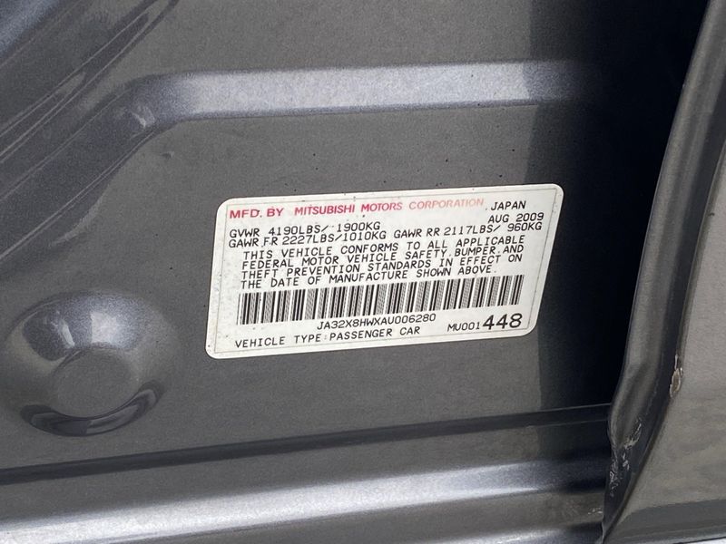 2010 Mitsubishi Lancer GTSImage 32