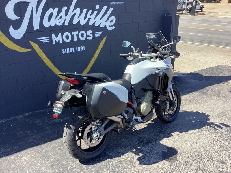 New 2025 Ducati MULTISTRADA V4 S TRAVELRADAR 