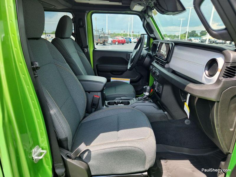 New 2025 Jeep Wrangler 4-door Sport S