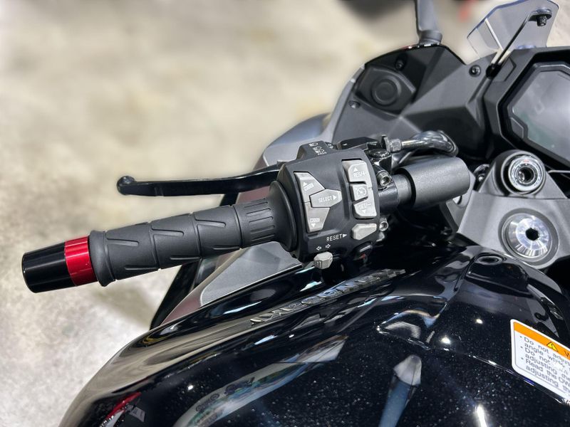 Used 2024 Kawasaki NINJA 1000SX ABS Image 17