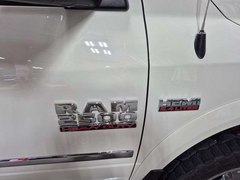2017 RAM 2500 LaramieImage 7