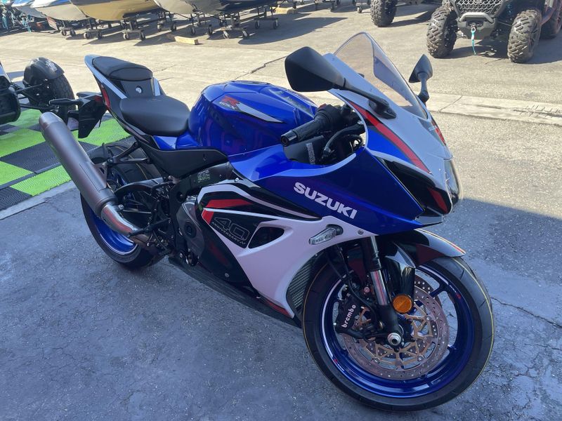 New 2027 Suzuki GSX-R1000 40TH ANNIVERSARY EDITION Image 12