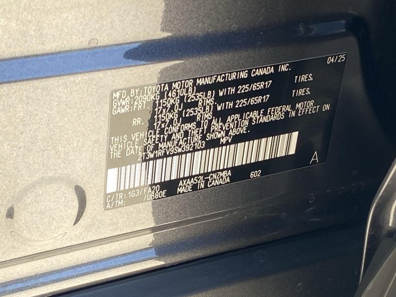 2025 Toyota RAV4 XLEImage 19