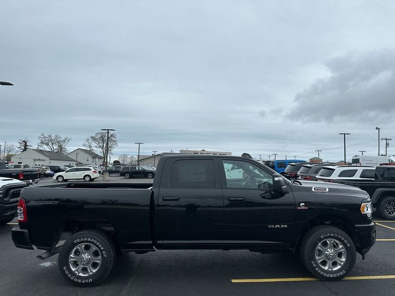 2024 RAM 2500 Big Horn Crew Cab 4x4 6