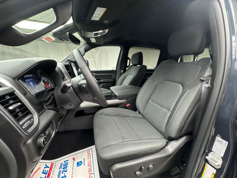 2025 RAM 1500 Big Horn Crew Cab 4x4 5