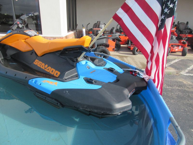 NEW 2026 SEADOO SPARK TRIXX FOR 3 90HP Image 9