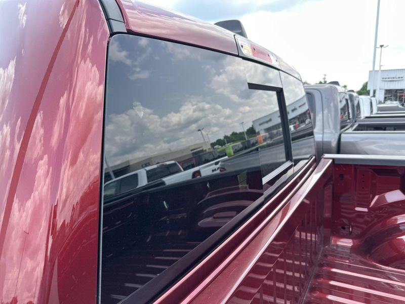 2025 RAM 1500 Big Horn Crew Cab 4x4 5