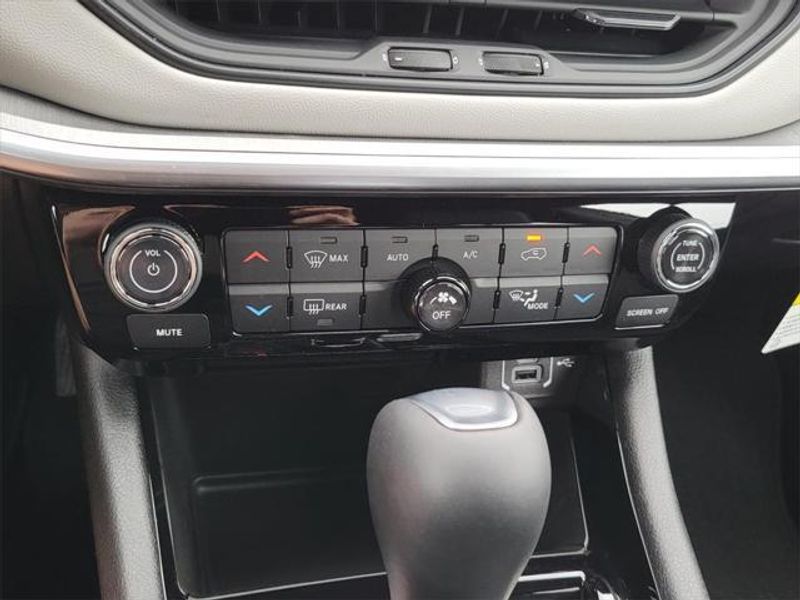 2025 Jeep Compass Limited 4x4Image 23