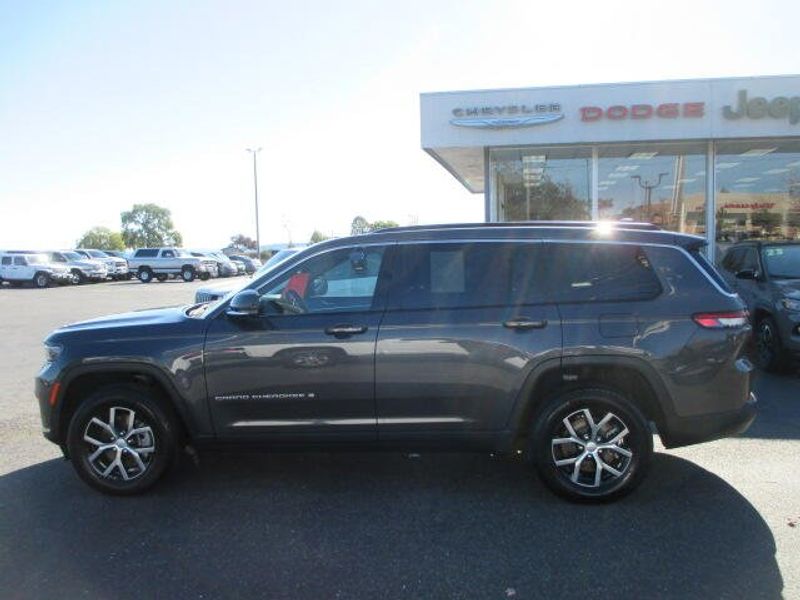 Used 2024 Jeep Grand Cherokee L LimitedImage 13