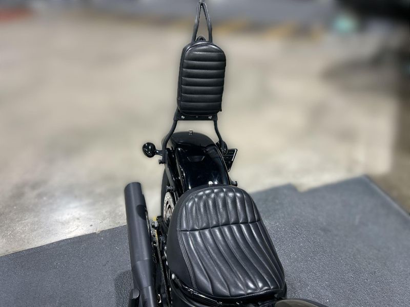Used 2019 Harley-Davidson SOFT TAIL STREET BOB Image 19
