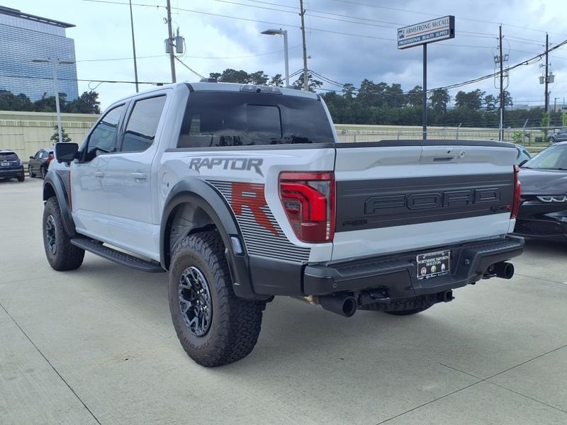 2025 Ford F-150 RaptorImage 2
