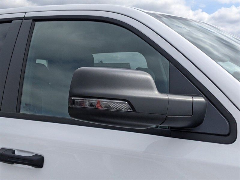 2023 RAM 1500 Big Horn Crew Cab 4x4 5