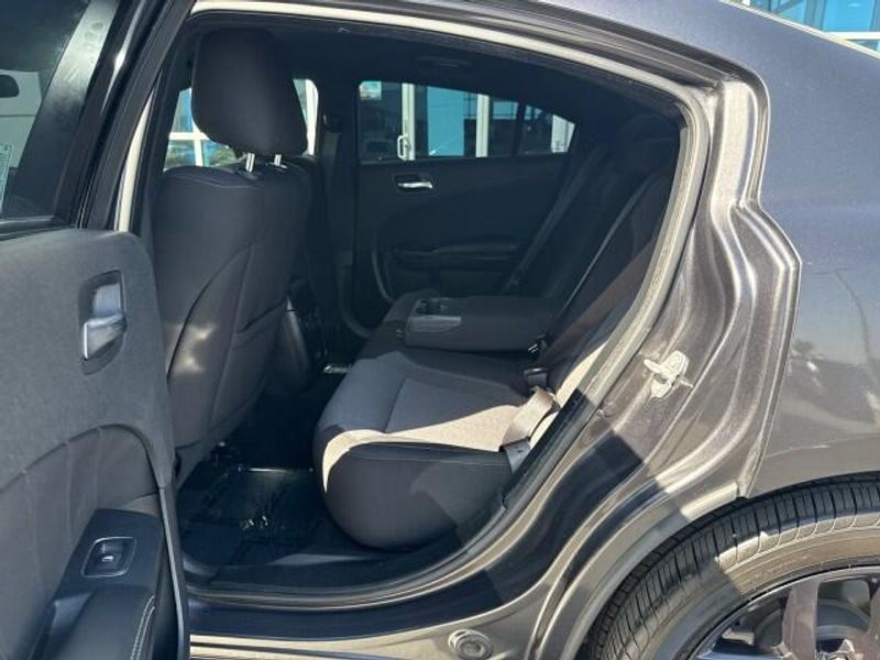 2022 Dodge Charger SXT photo 21