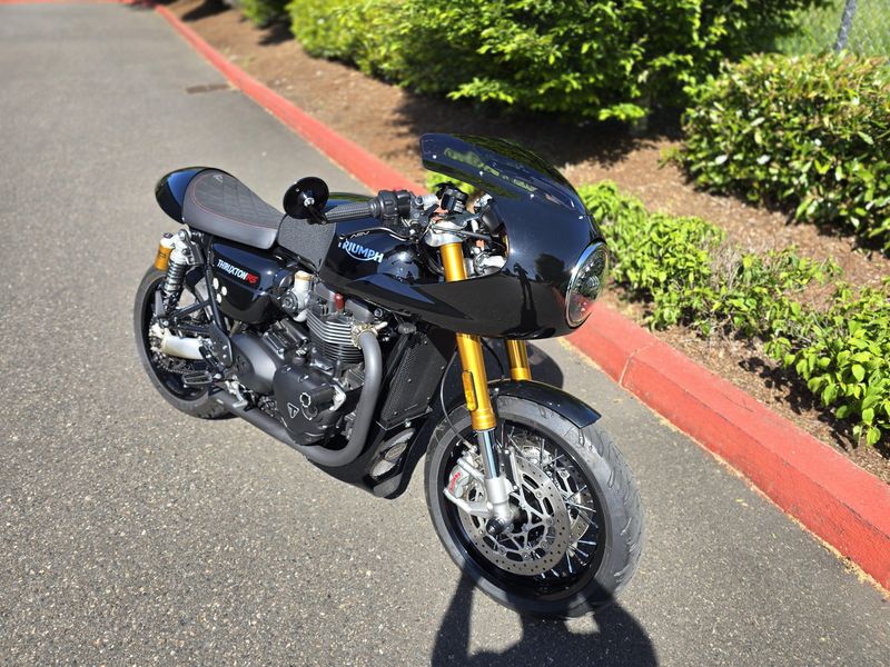 2024 Triumph THRUXTON 1200 RS 