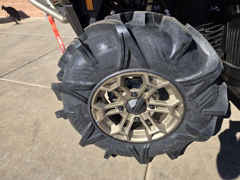 NEW 2026 CAN-AM OUTLANDER X MR 1000R Image 23