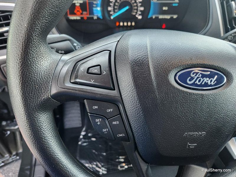Used 2024 Ford Edge SE