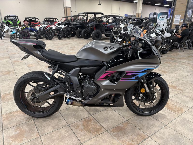 Used 2024 Yamaha YZF-R7 CA Image 18