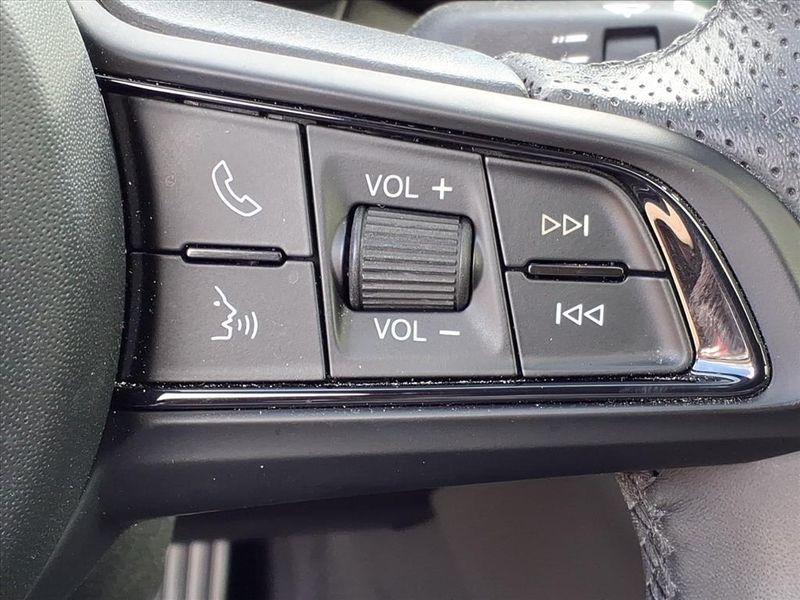 Used 2022 Alfa Romeo Giulia TiImage 19