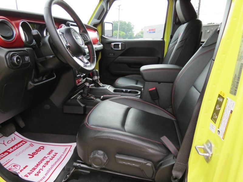 Used 2023 Jeep Wrangler Rubicon 4x4 4dr SUVImage 7