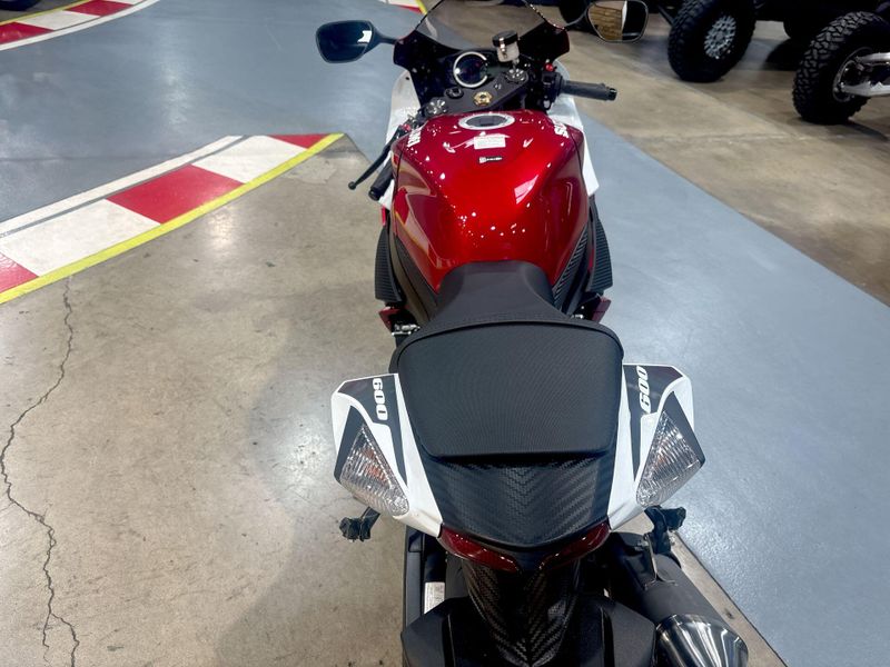 New 2027 Suzuki GSX-R600 Image 14