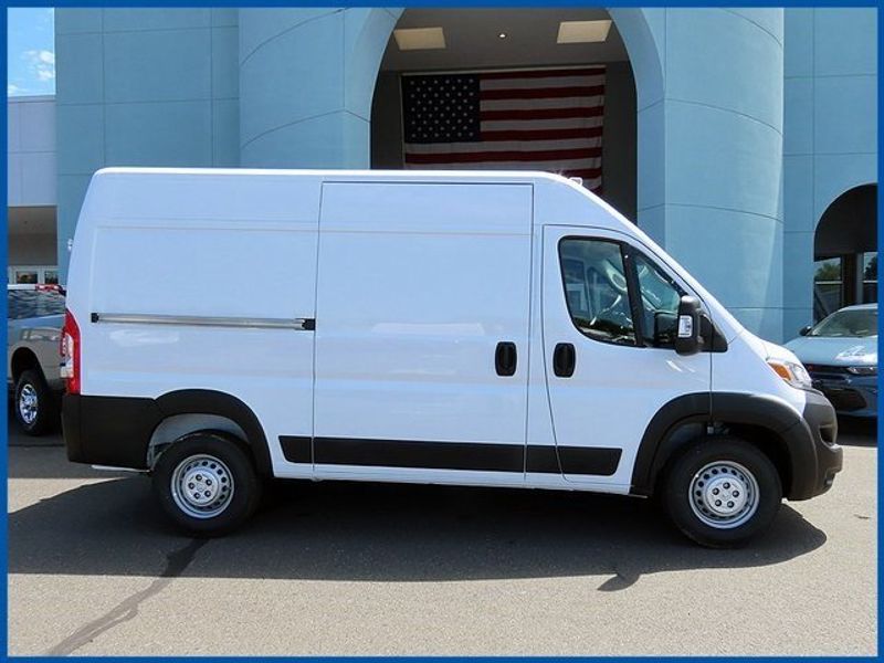 2024 RAM ProMaster High RoofImage 2