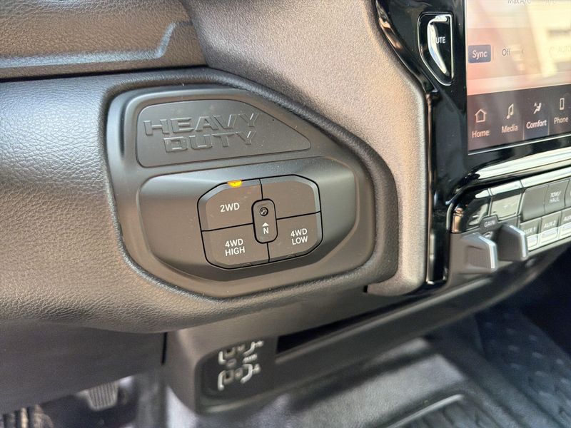 New 2026 RAM 3500 Tradesman Crew Cab Chassis 4x4 60