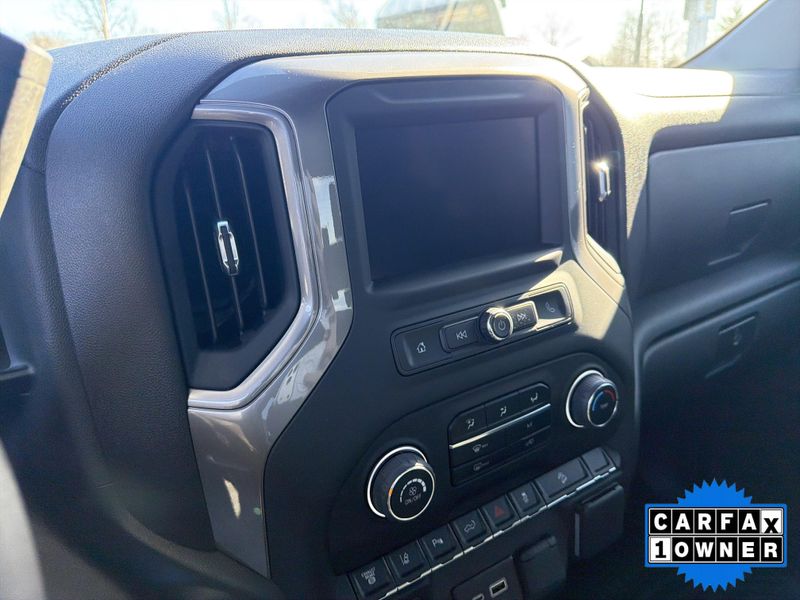 Used 2024 Chevrolet Silverado 2500HD CustomImage 26