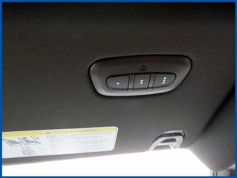 New 2025 RAM 1500 LaramieImage 19