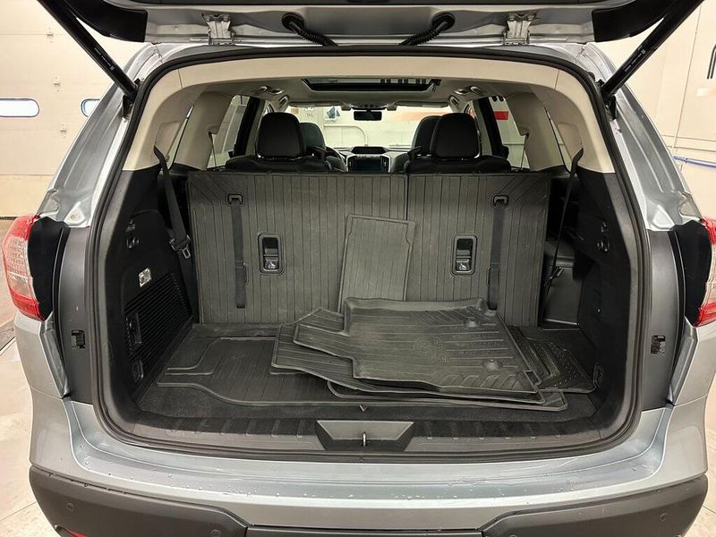 2021 Subaru Ascent TouringImage 18