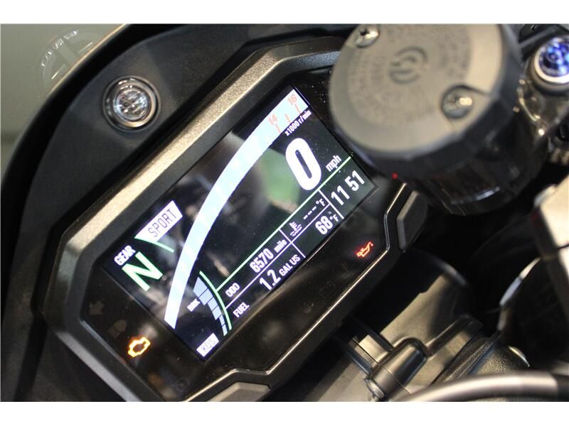 Used 2025 Kawasaki NINJA ZX-10R Image 9