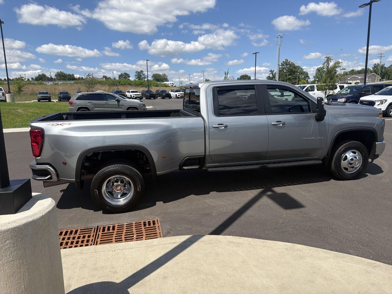 Used 2024 Chevrolet Silverado 3500HD LTImage 10