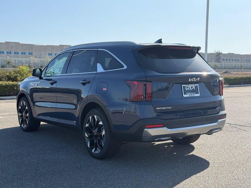 New 2026 Kia Sorento EXImage 5