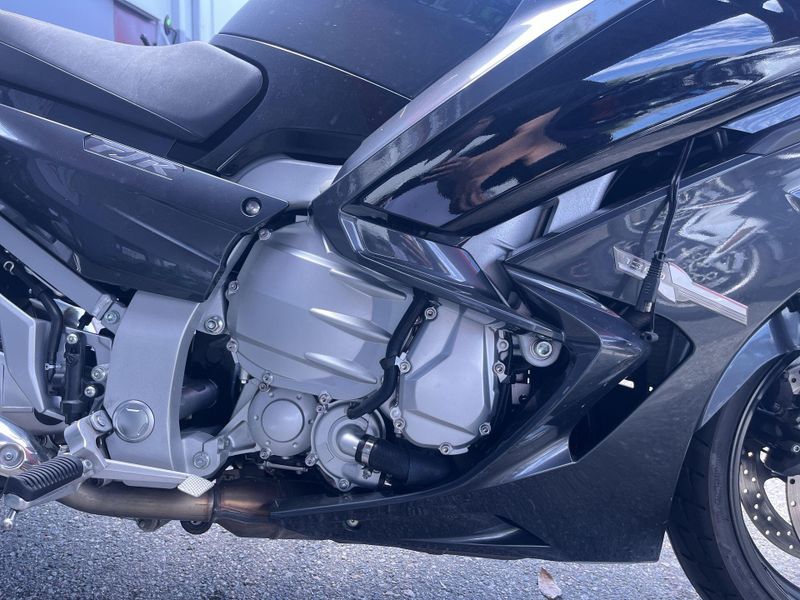 Used 2015 Yamaha FJR1300 Image 26