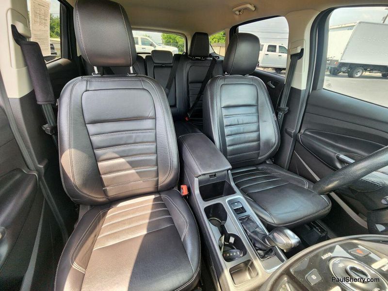 Used 2019 Ford Escape TitaniumImage 28