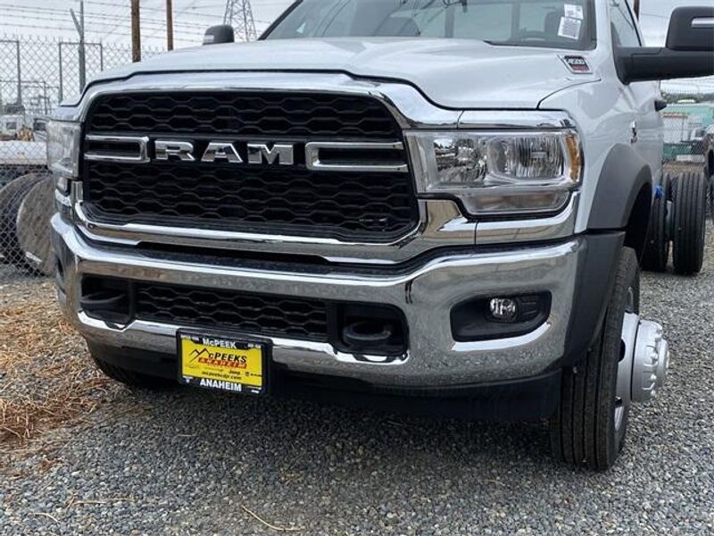 2023 Ram 4500 Tradesman photo 3