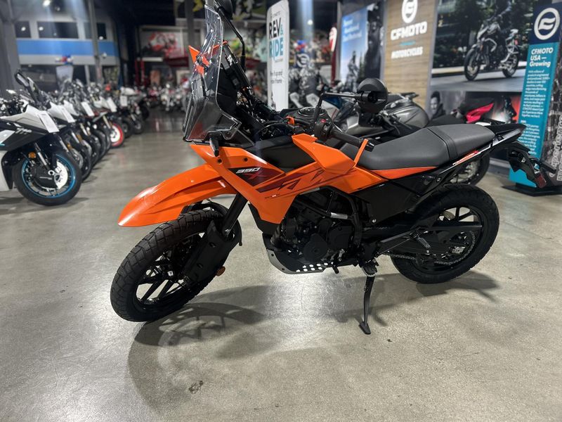 New 2025 KTM 390 ADVENTURE X Image 9
