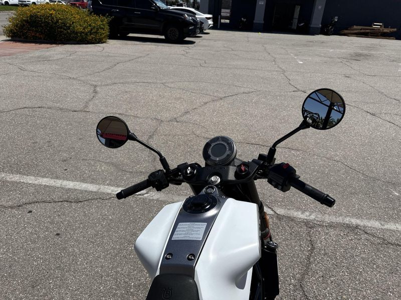 Used 2022 Husqvarna VITPILEN 401 Image 12