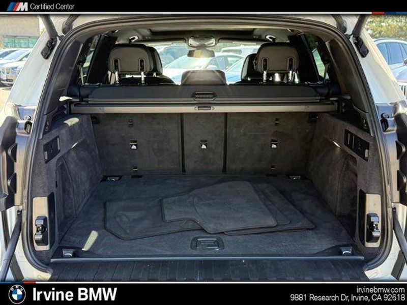 Used 2025 BMW X5 xDrive40iImage 16