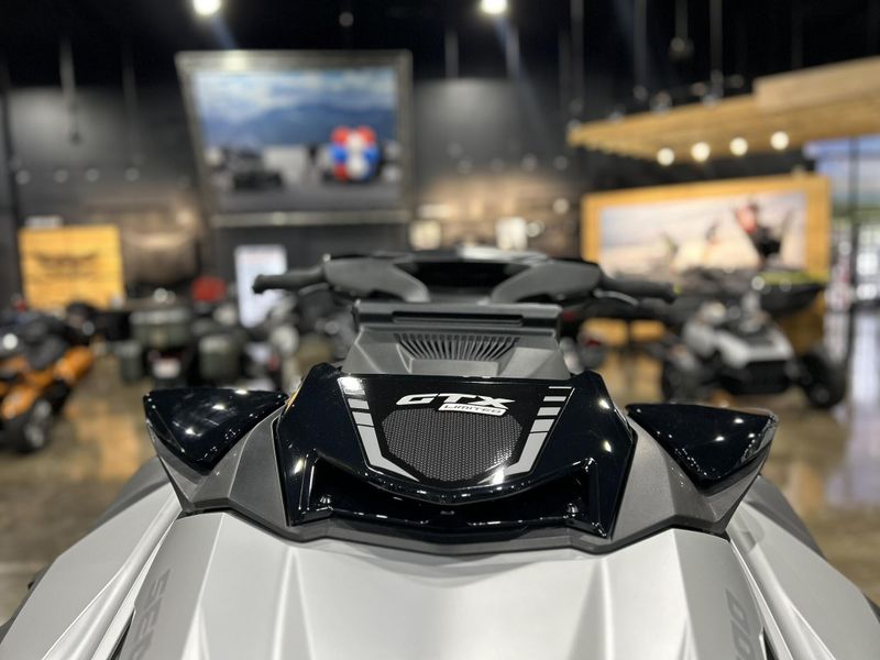 New 2025 Sea-Doo GTX LIMITED 325 (SOUND SYSTEM) Image 11