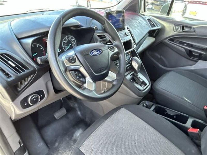 2022 Ford Transit Connect XLImage 17