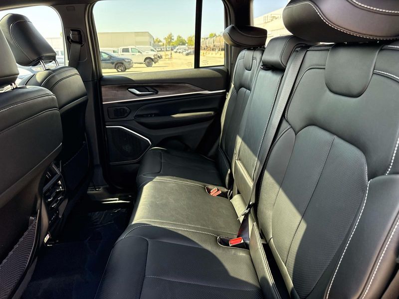 New 2026 Jeep Grand Cherokee Limited Reserve 4x4