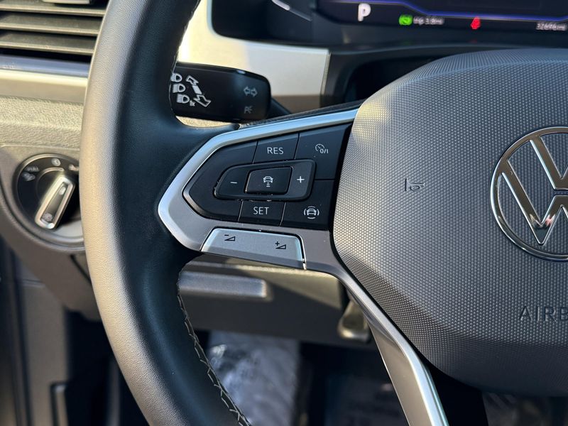 Used 2022 Volkswagen Atlas 2.0T SE w/TechnologyImage 18