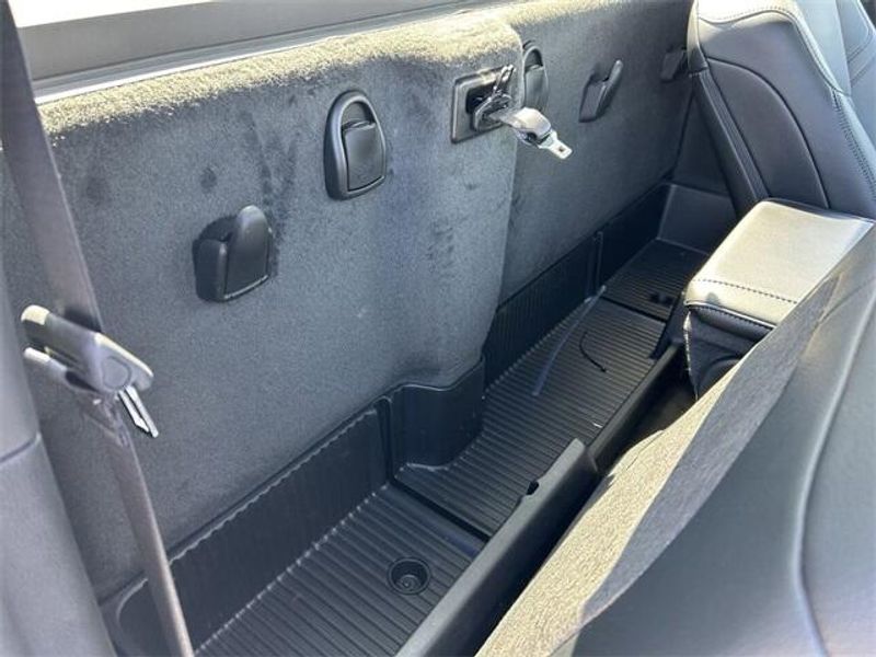 2023 RAM 2500 Tradesman Regular Cab 4x2 8