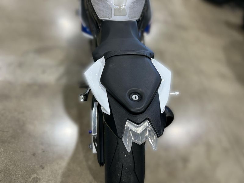 2017 BMW S 1000 RR Image 13